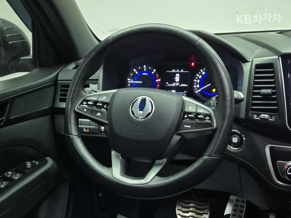 KG Mobility Rexton 스포츠2.2 4WD Dynamic 에디션 - 9