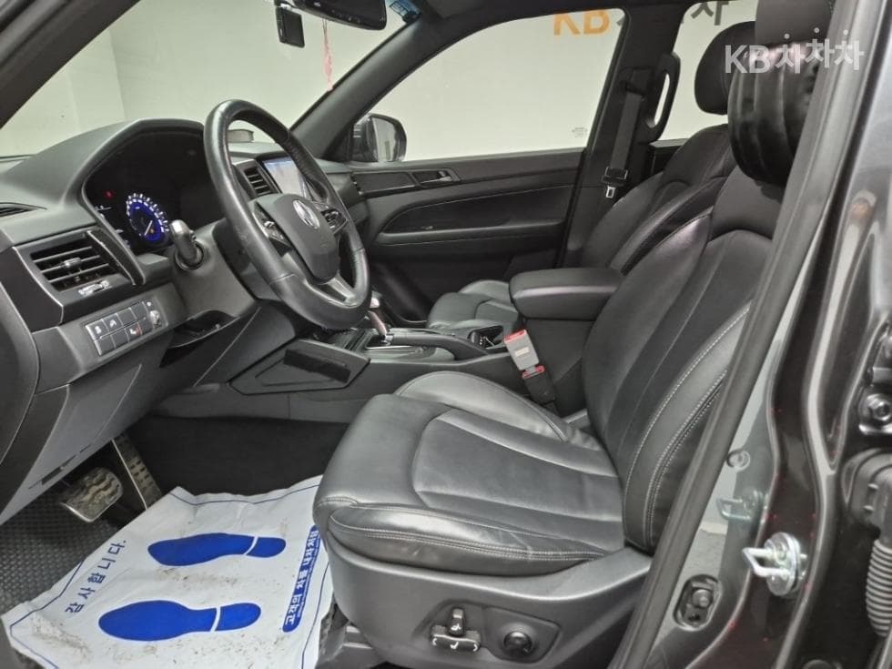 KG Mobility Rexton 스포츠2.2 4WD Dynamic 에디션 - 11