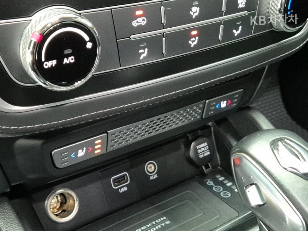 KG Mobility Rexton 스포츠2.2 4WD Dynamic 에디션 - 16