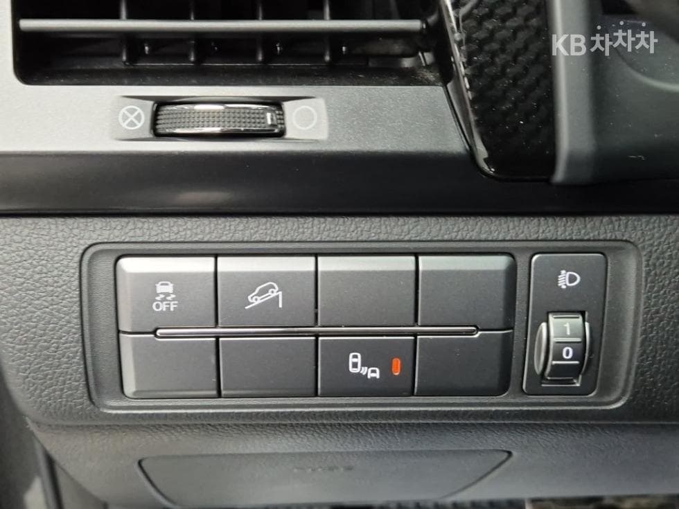 KG Mobility Rexton 스포츠2.2 4WD Dynamic 에디션 - 17