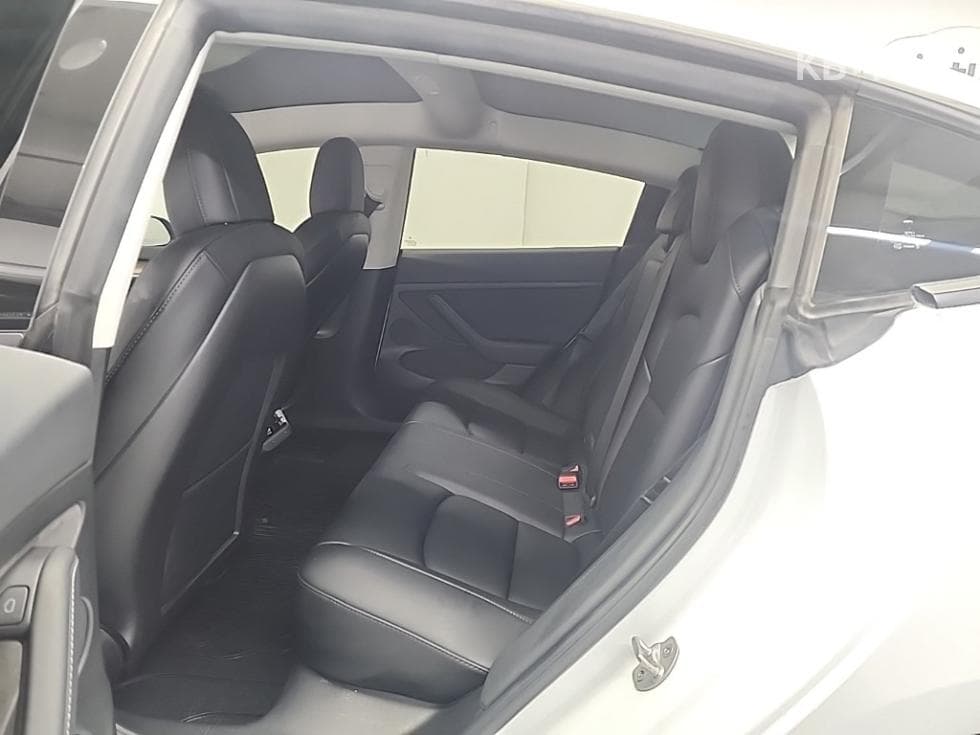 테슬라 Model 3Long Range - 12