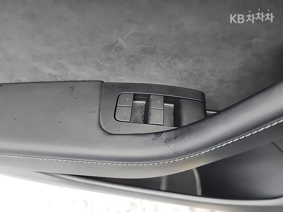 테슬라 Model 3Long Range - 16