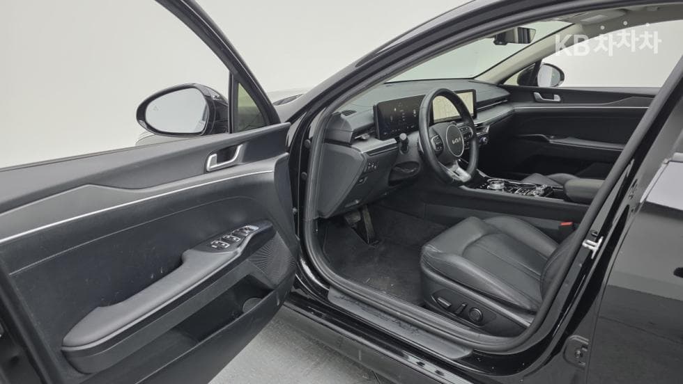 Kia K5 3rd Gen2.0 Gasoline Prestige - 14