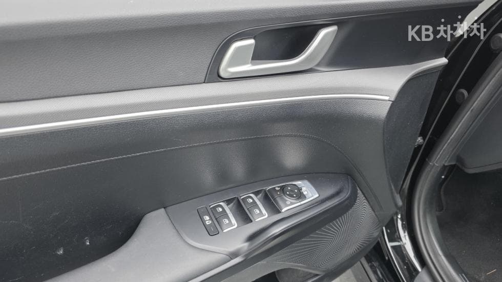 Kia K5 3rd Gen2.0 Gasoline Prestige - 15