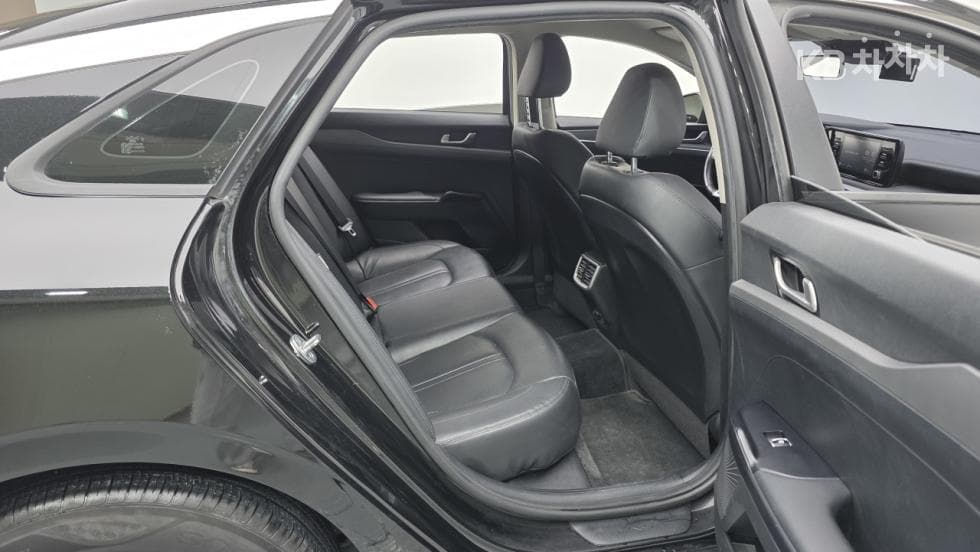 Kia K5 3rd Gen2.0 LPI Rent-car Standard - 8