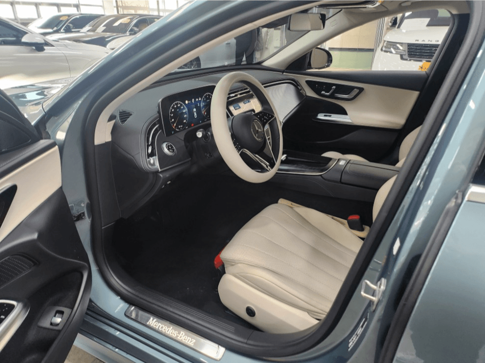 Mercedes-Benz E-클래스 (W214)E200 Avantgrade - 25