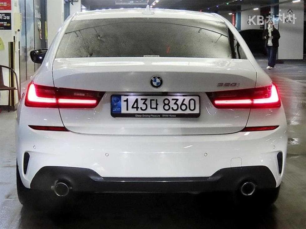 BMW 3 Series (G20)320i M Sport - 5