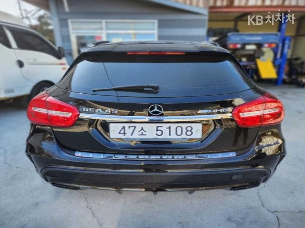 Mercedes-Benz GLA X156GLA45 AMG 4매틱 - 3