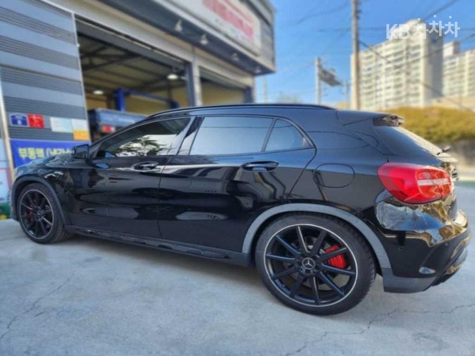 Mercedes-Benz GLA X156GLA45 AMG 4매틱 - 4