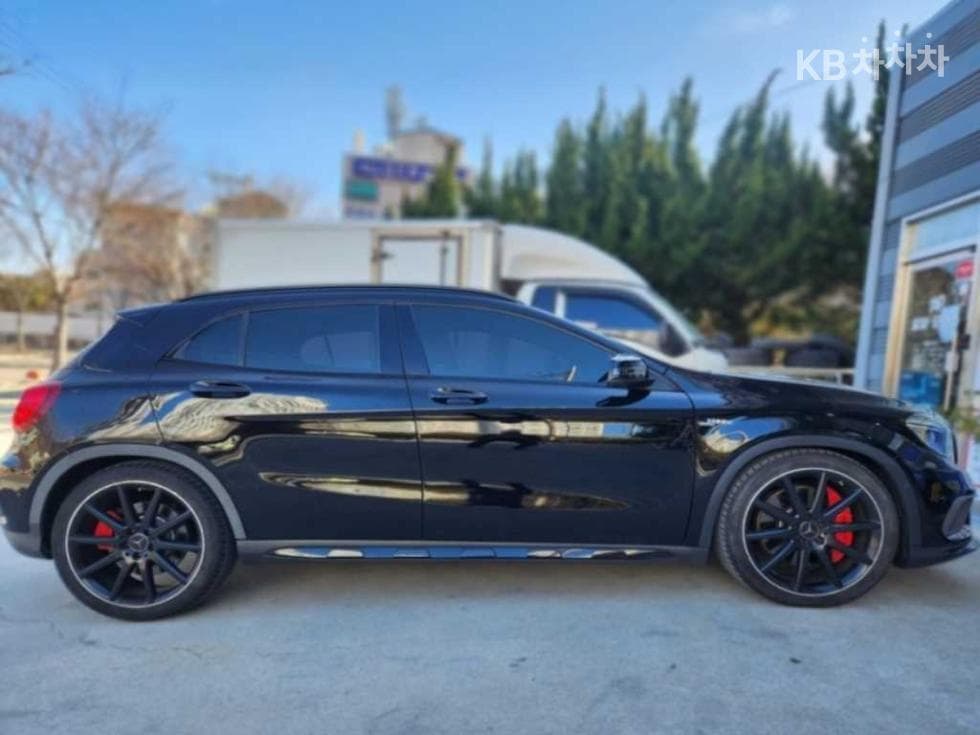 Mercedes-Benz GLA X156GLA45 AMG 4매틱 - 5