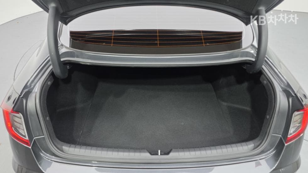 Hyundai Sonata Hybrid (DN8)2.0 Hybrid Premium Plus - 13