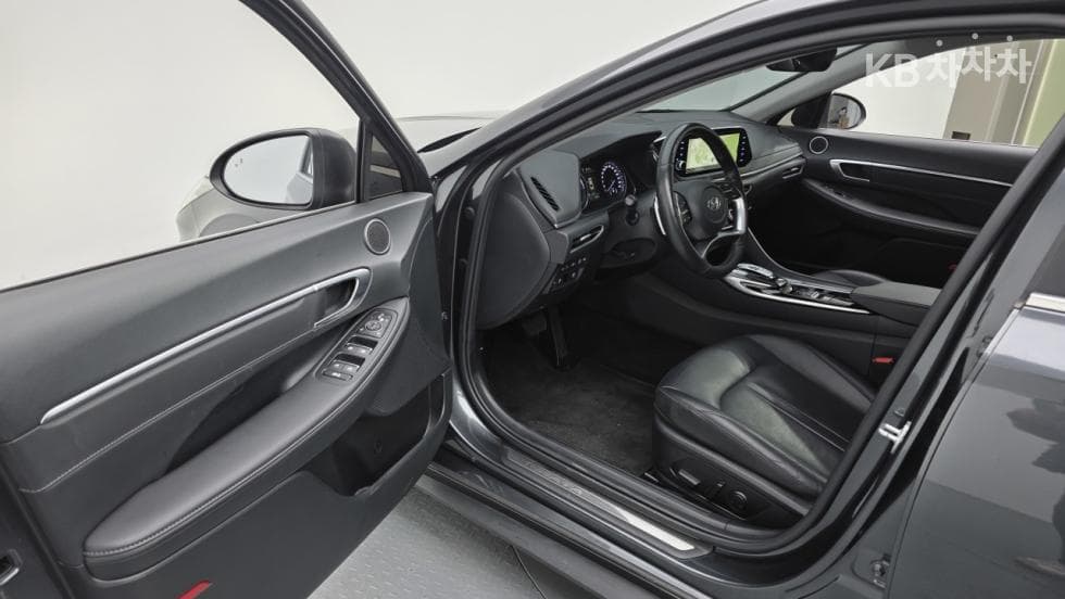 Hyundai Sonata Hybrid (DN8)2.0 Hybrid Premium Plus - 14