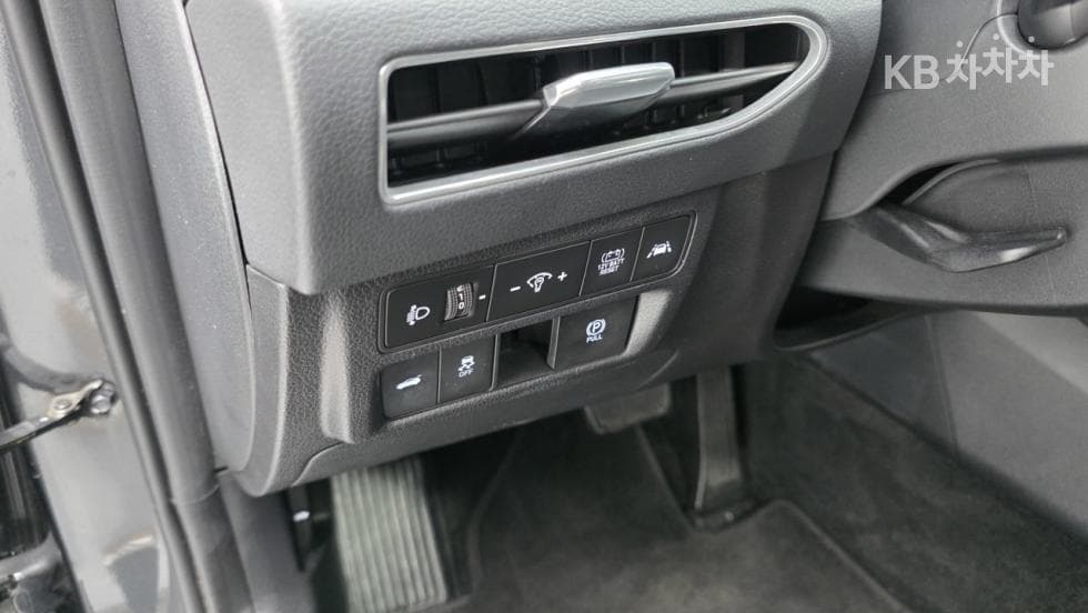 Hyundai Sonata Hybrid (DN8)2.0 Hybrid Premium Plus - 17