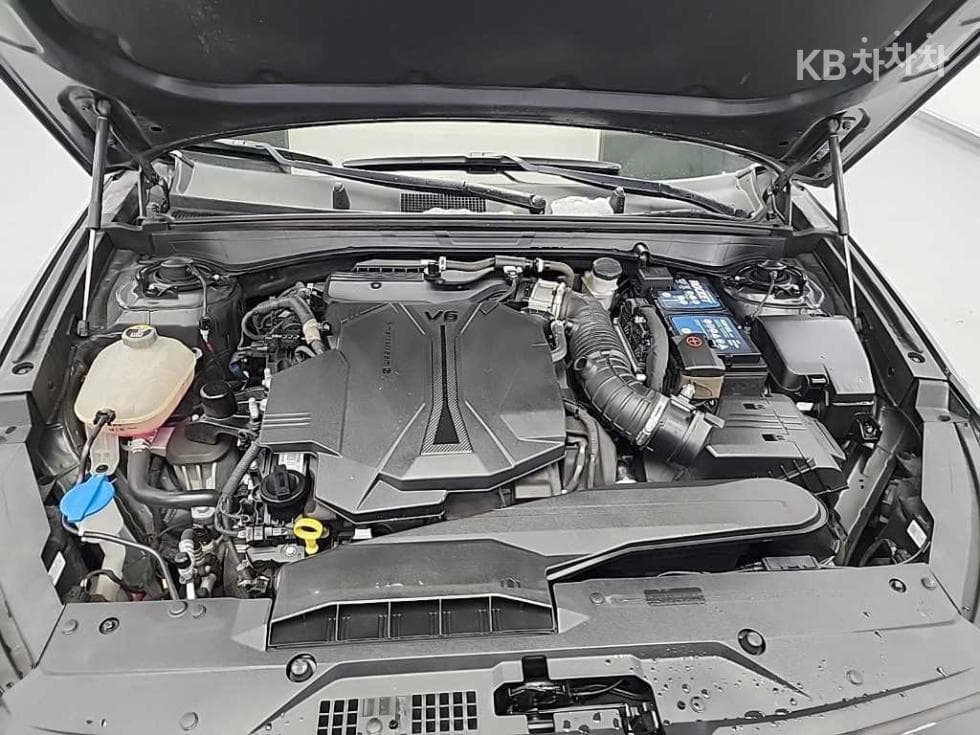 Kia K83.5 Gasoline Signature - 5