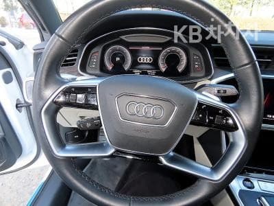 Audi A6(C8)40 Turbo Diesel Injection Quattro Premium - 8