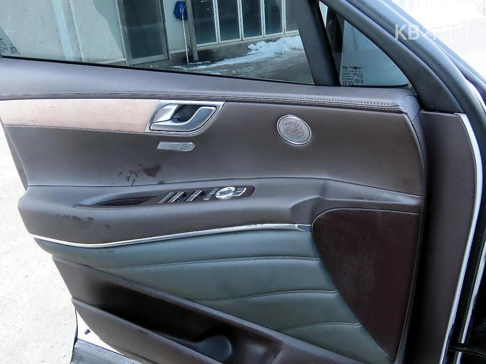 Genesis GV802.5 Turbo Gasoline AWD - 12