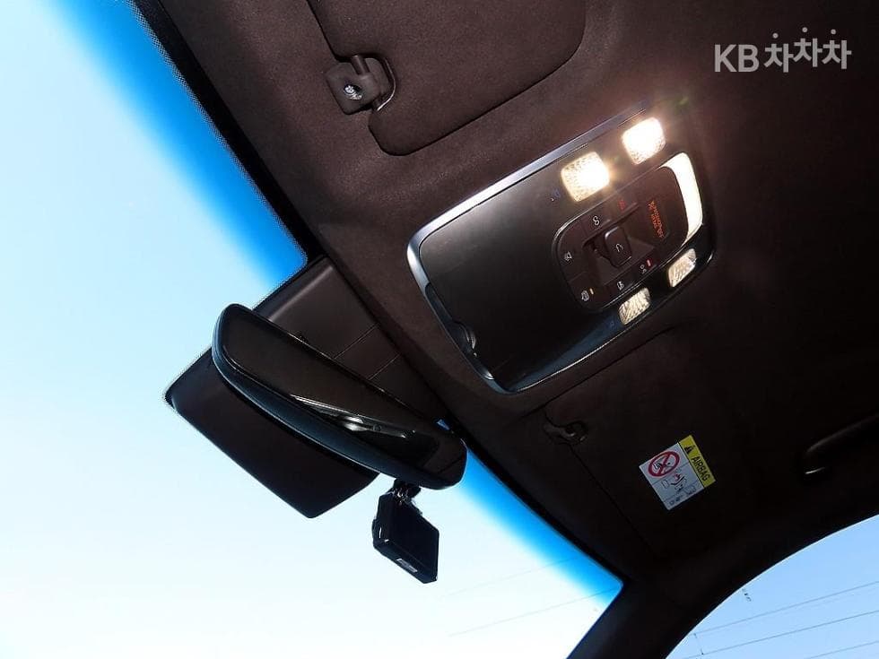 Genesis GV802.5 Turbo Gasoline AWD - 14