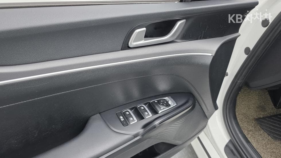 Kia K5 3rd Gen2.0 Gasoline Prestige - 15