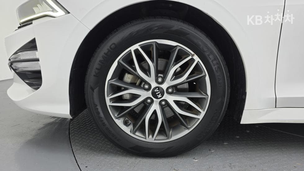 Kia K5 3rd Gen2.0 Gasoline Noblesse - 6