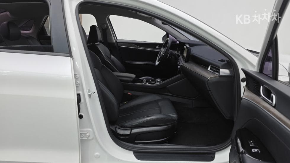 Kia K5 3rd Gen2.0 Gasoline Noblesse - 7