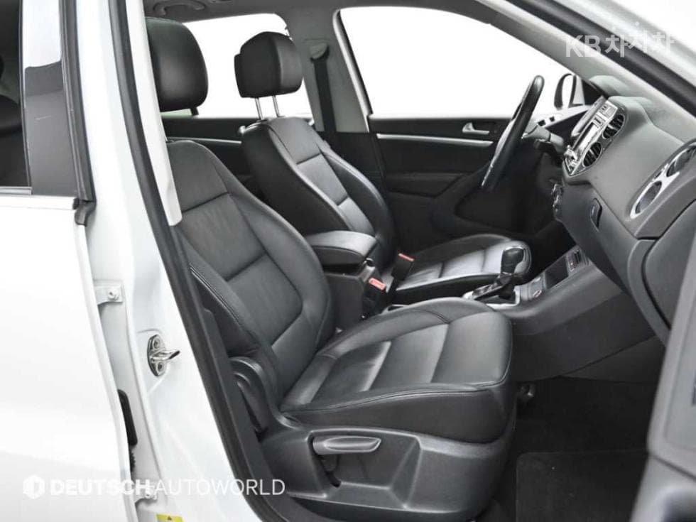 Volkswagen New Tiguan2.0 Turbo Diesel Injection Premium 5N - 10