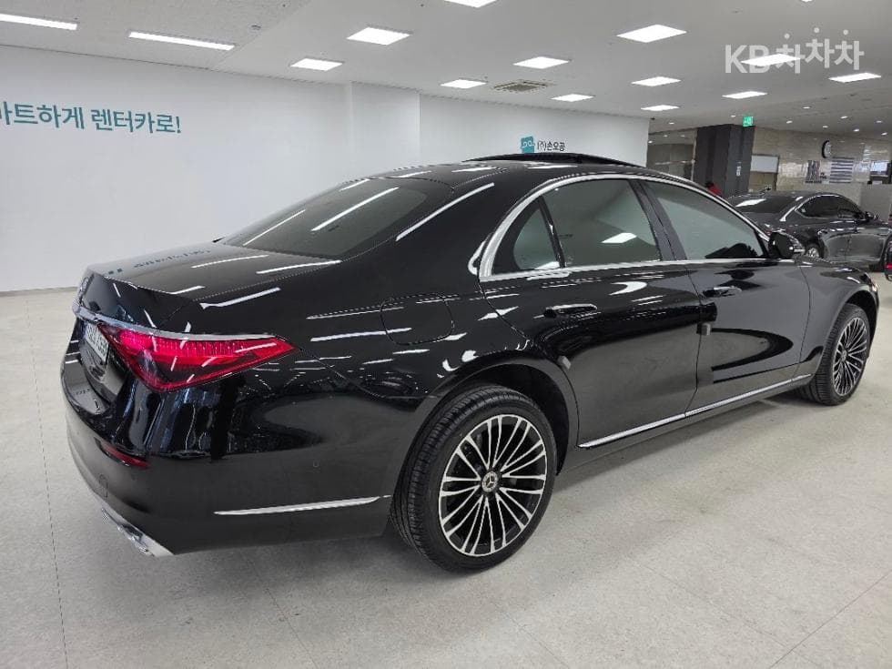 Mercedes-Benz S-Class W223S350d Standard - 4