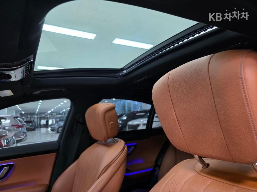 Mercedes-Benz S-Class W223S350d Standard - 14