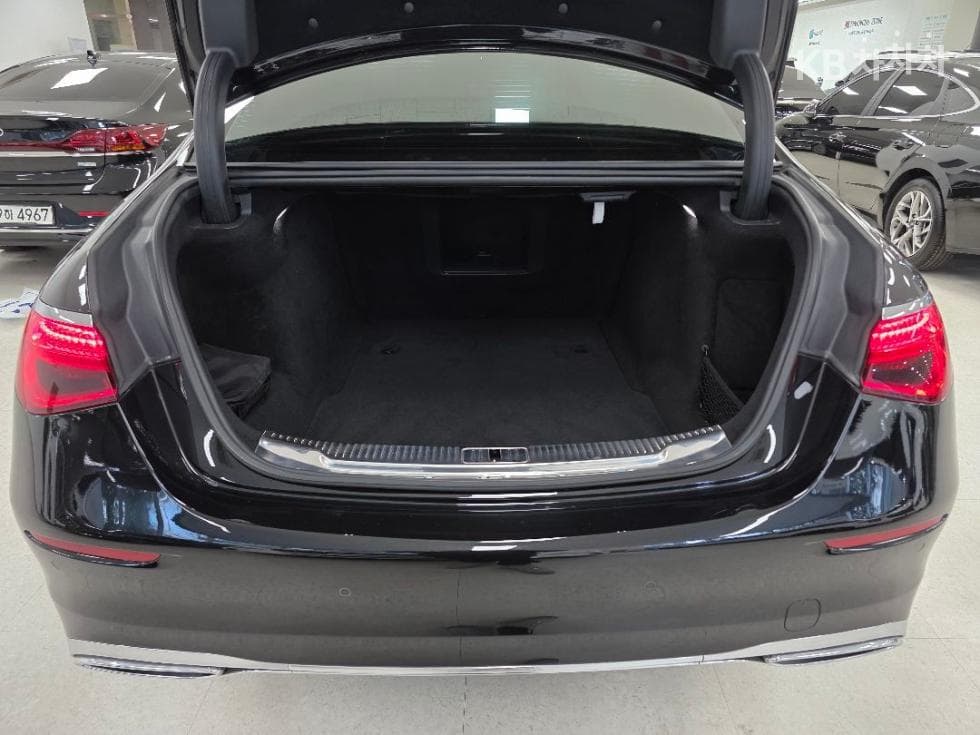 Mercedes-Benz S-Class W223S350d Standard - 17