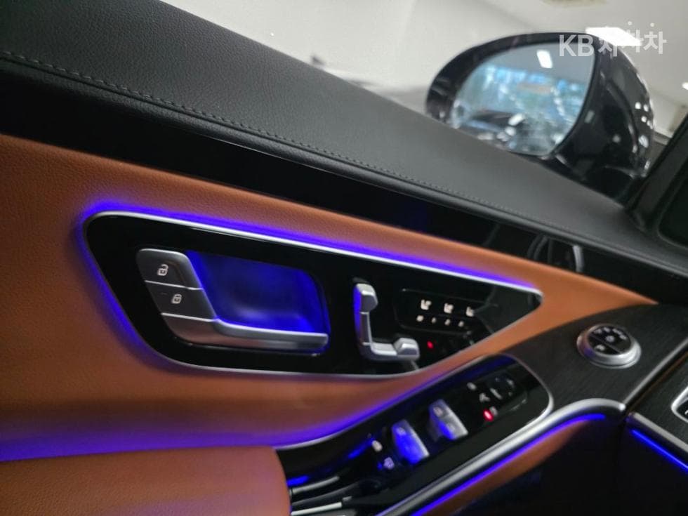 Mercedes-Benz S-Class W223S350d Standard - 13