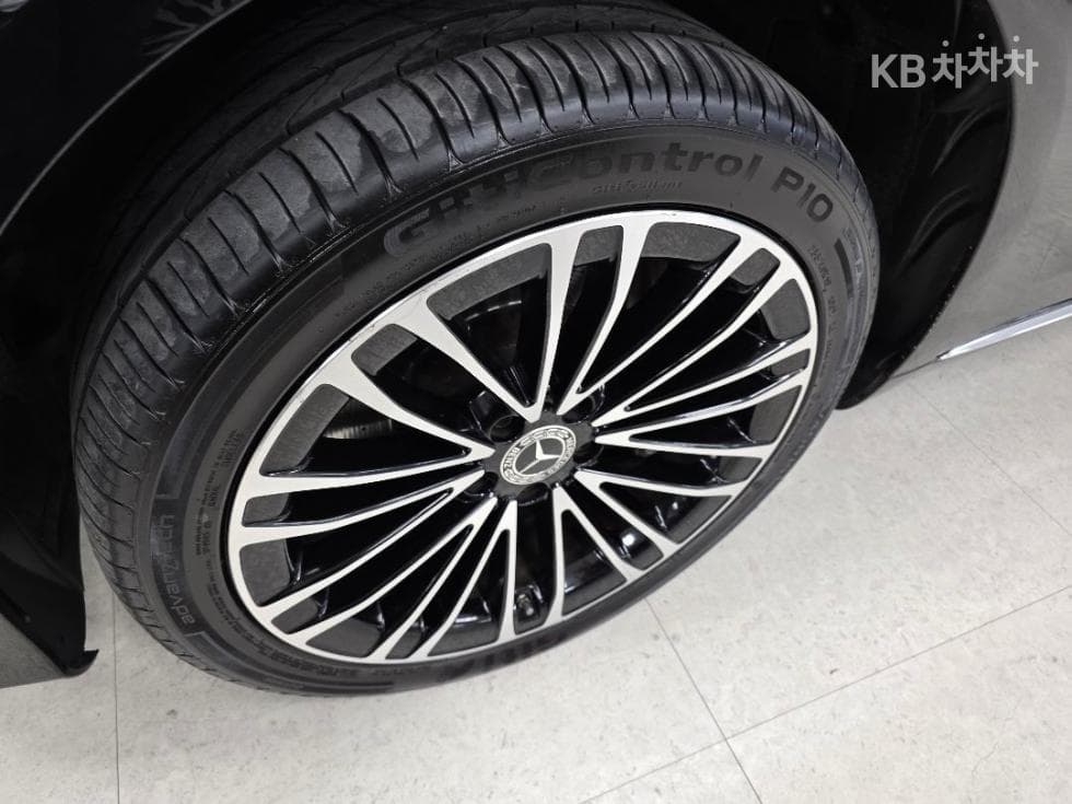 Mercedes-Benz S-Class W223S350d Standard - 18