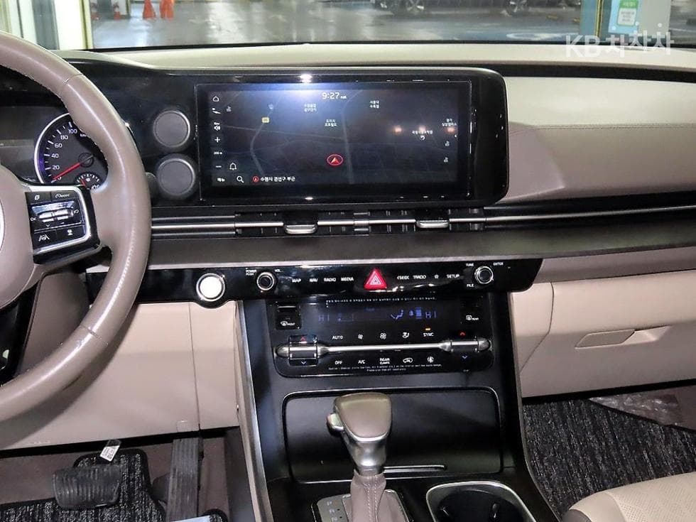 Kia Carnival 4th generationG3.5 GDI 9-seater Prestige - 11