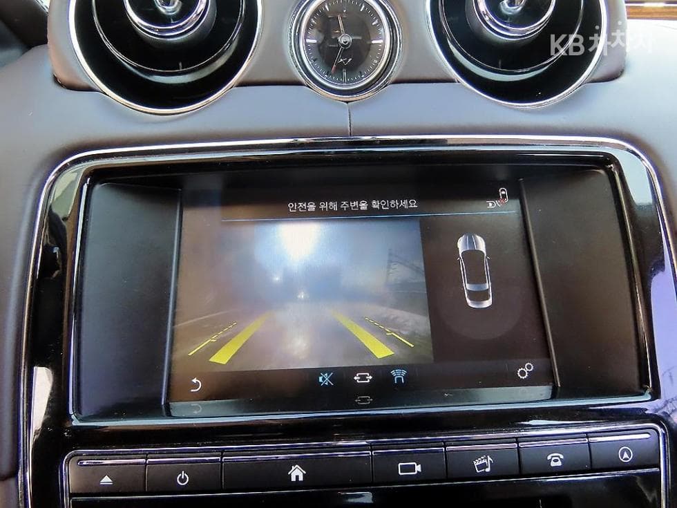 Jaguar All New XJ3.0 SC AWD 포트폴리오 LWB X351 - 14