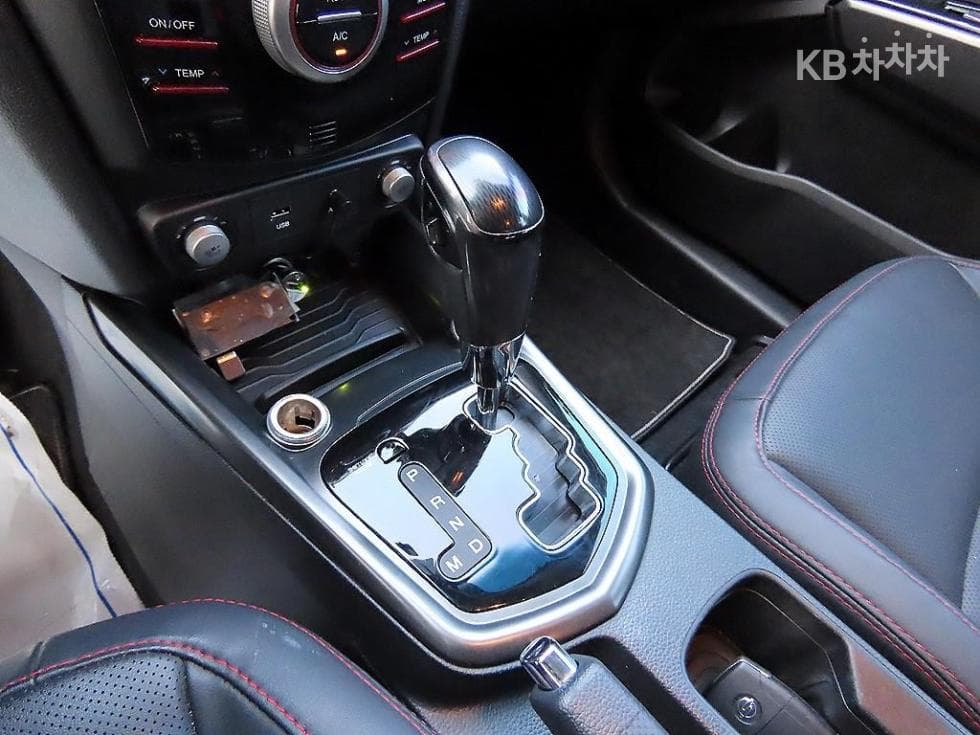 KG Mobility Tivoli AirGasoline 2WD RX - 10