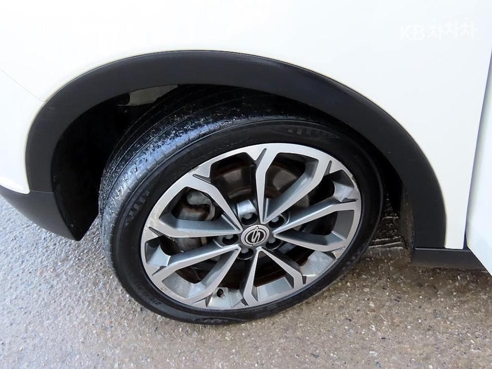 KG Mobility Tivoli AirGasoline 2WD RX - 20