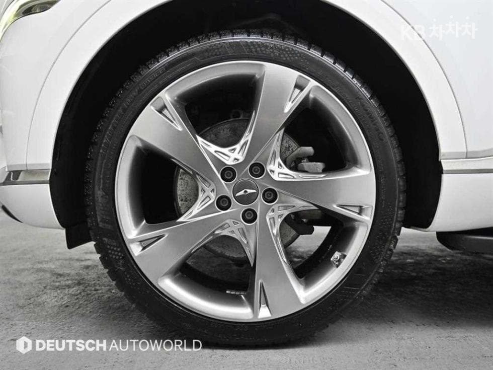 Genesis GV802.5 Turbo Gasoline 2WD - 5