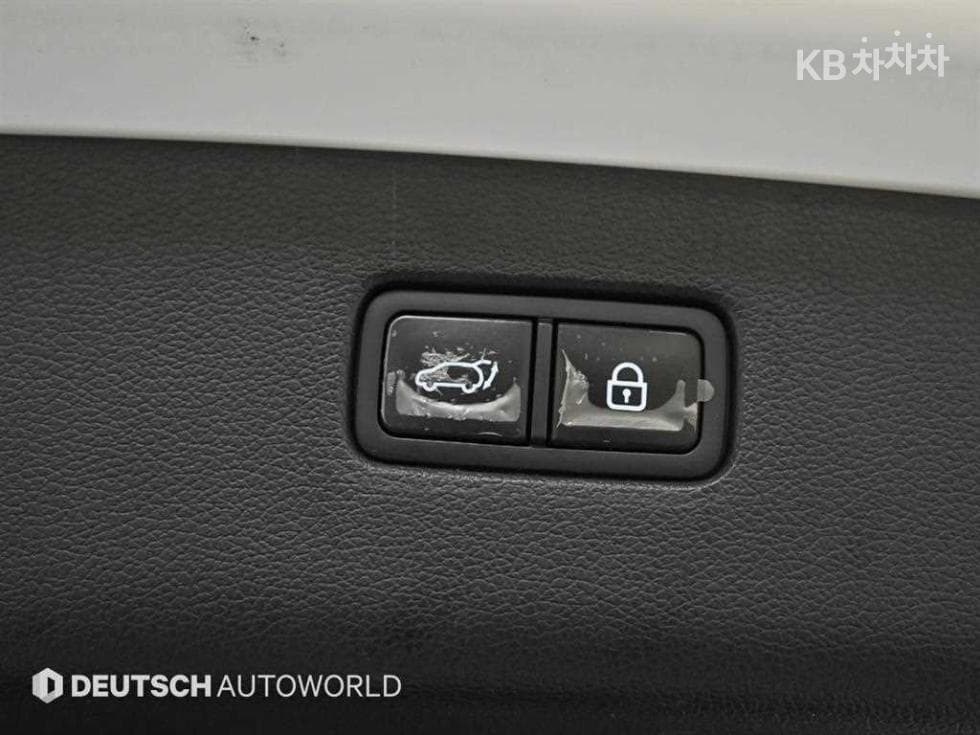 Genesis GV802.5 Turbo Gasoline 2WD - 20