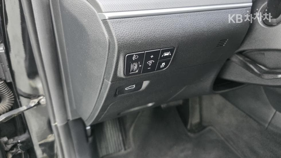 Kia K5 3rd Gen2.0 Gasoline Prestige - 20