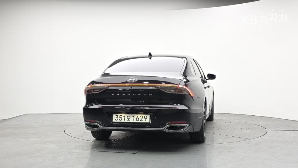 Hyundai The New (facelift) Grandeur (Azera) Hybrid2.4 Premium - 4