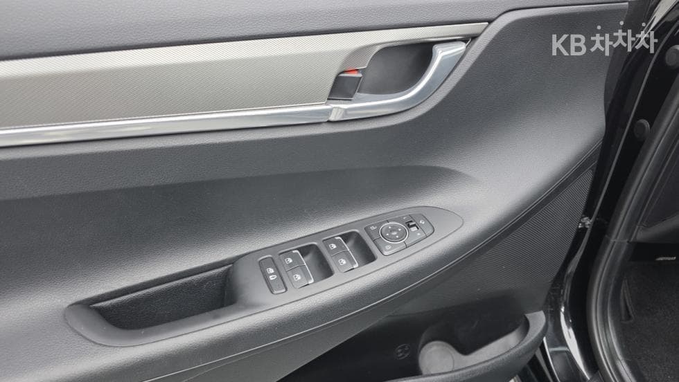 Hyundai The New (facelift) Grandeur (Azera) Hybrid2.4 Premium - 15