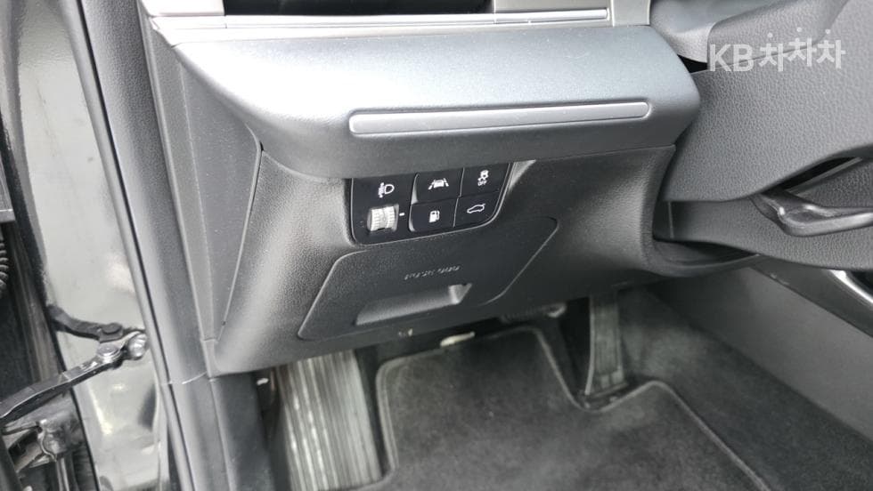 Hyundai The New (facelift) Grandeur (Azera) Hybrid2.4 Premium - 17