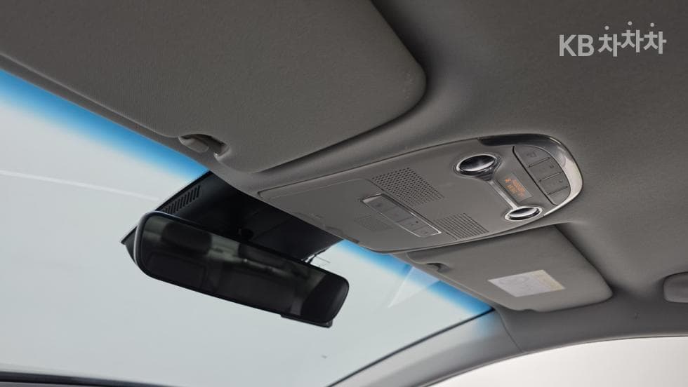 Hyundai The New (facelift) Grandeur (Azera) Hybrid2.4 Premium - 22