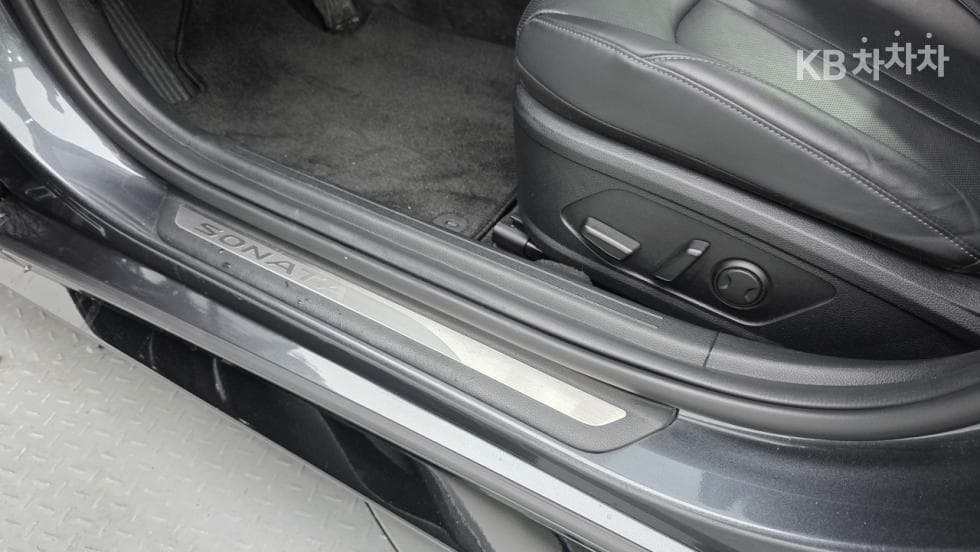 Hyundai Sonata (DN8)2.0 Premium Plus - 15