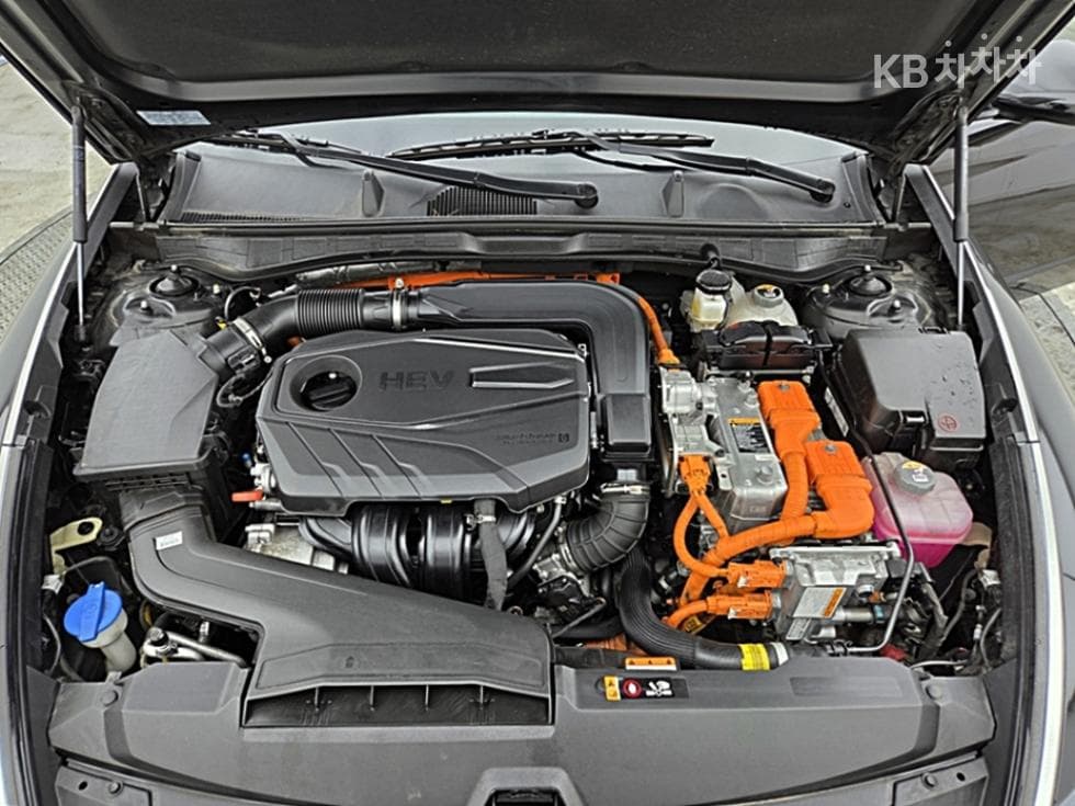 Hyundai Sonata Hybrid (DN8)2.0 Hybrid Premium Plus - 9