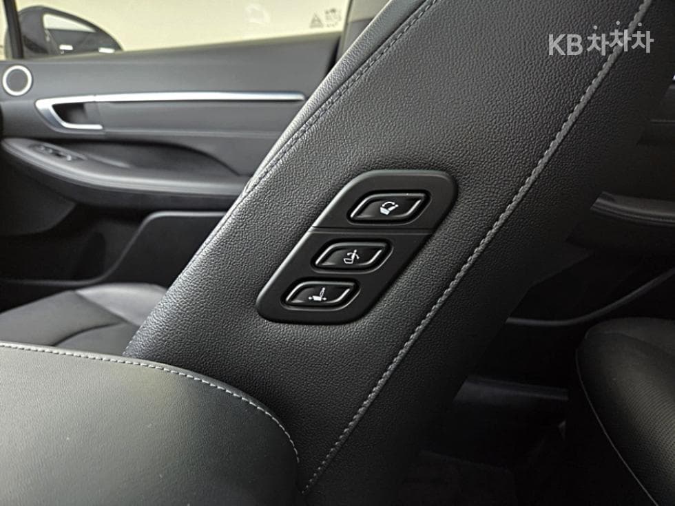 Hyundai Sonata Hybrid (DN8)2.0 Hybrid Premium Plus - 23