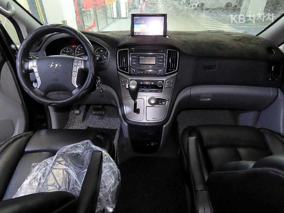 Hyundai Grand StarexCamper / Camping car - 10