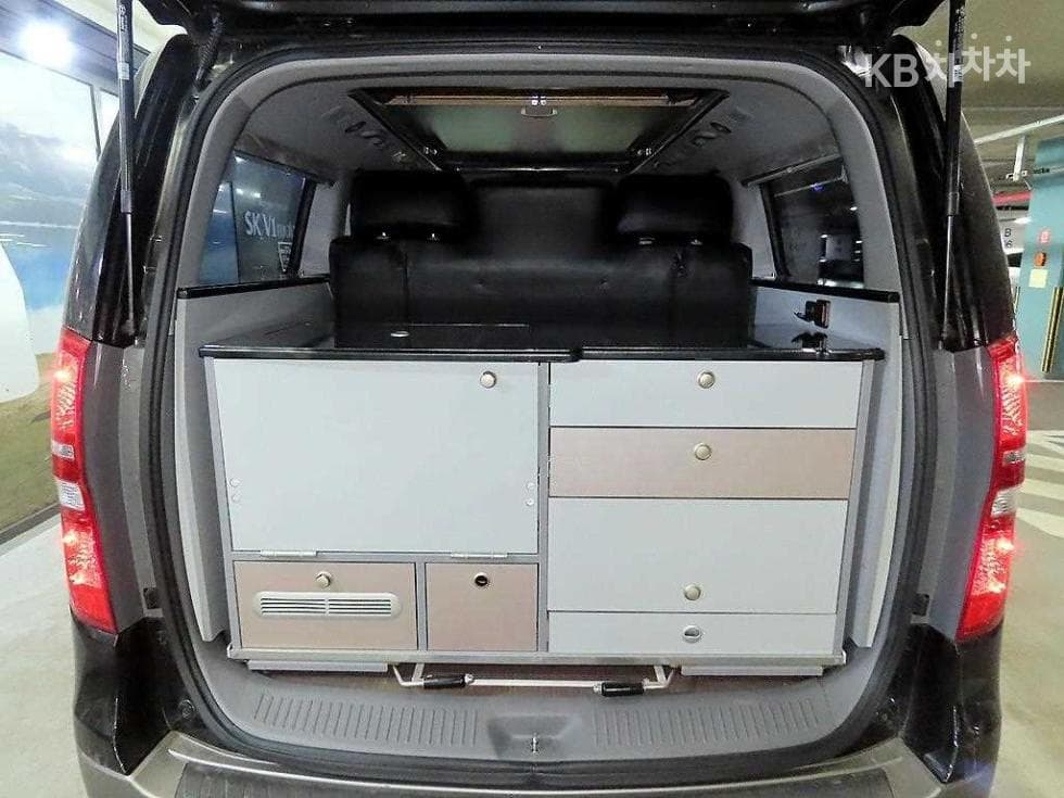 Hyundai Grand StarexCamper / Camping car - 17