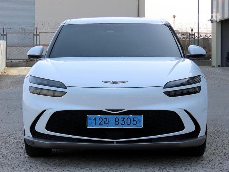 Genesis GV60 Standard 2WD Standard - Image 1