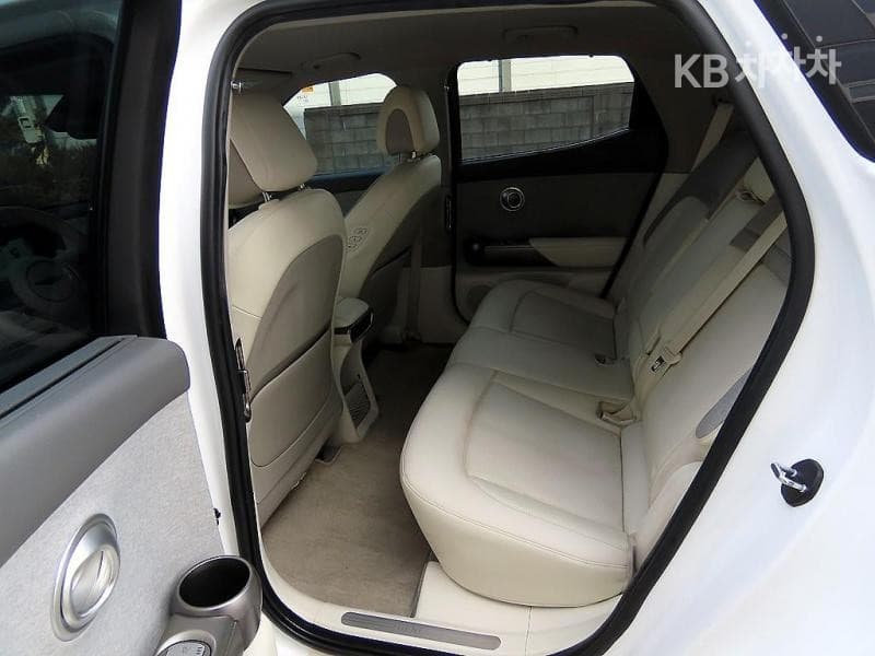 Genesis GV60Standard 2WD Standard - 5