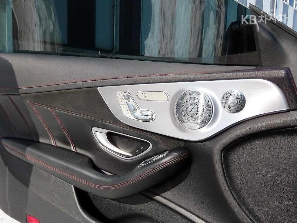 Mercedes-Benz The New (facelift) C-ClassC63 AMG Coupe W205 - 11