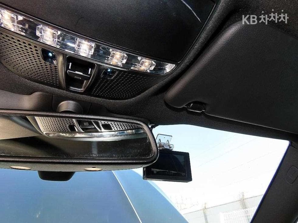 Mercedes-Benz The New (facelift) C-ClassC63 AMG Coupe W205 - 15